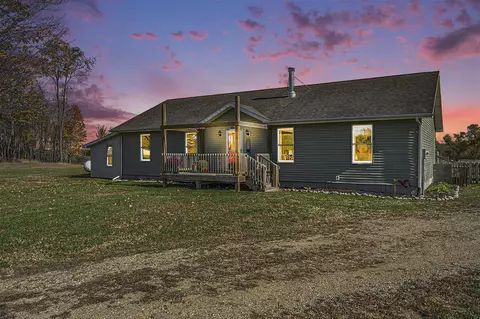 31395 66th, Bangor, MI 49013