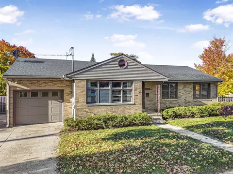315 N Simons, Cadillac, MI 49601