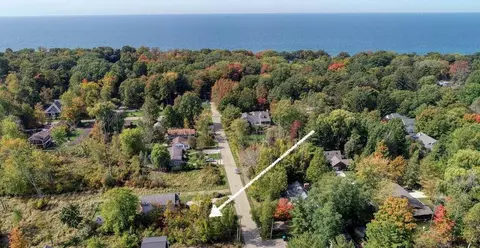 6912 3rd, Douglas, MI 49406