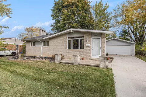 267 Tower, Saline, MI 48176 photo 3