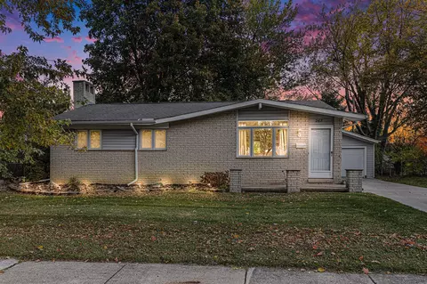 267 Tower, Saline, MI 48176 photo 2