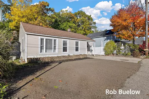 17321 Coles Park, Spring Lake, MI 49456
