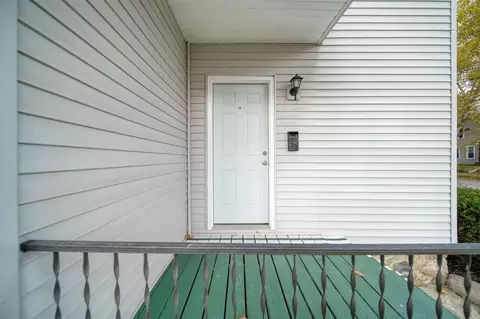 Exterior - 606 Center, Jackson, MI 49202 photo 2 of 4