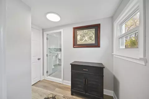Entry Way - 606 Center, Jackson, MI 49202 photo 4 of 5