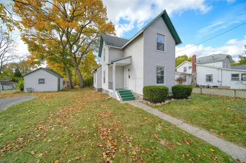 606 Center, Jackson, MI 49202