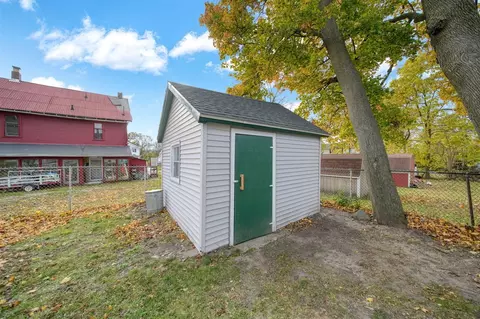 Exterior - 606 Center, Jackson, MI 49202 photo 4 of 4