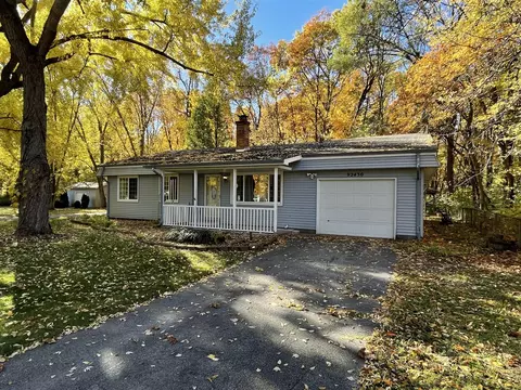 92430 Center, Dowagiac, MI 49047