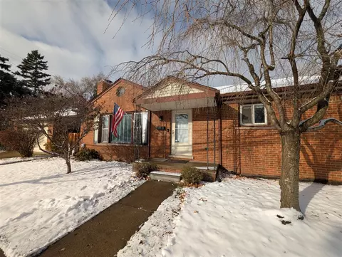 1300 Venice, Dearborn, MI 48124