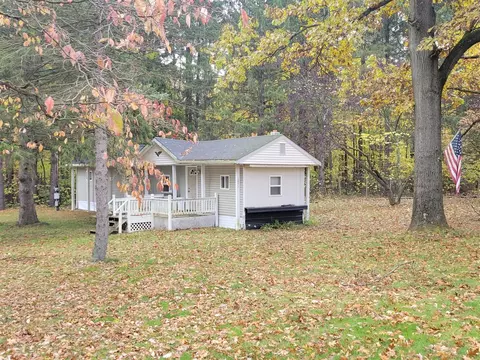 13371 32nd, Gobles, MI 49055