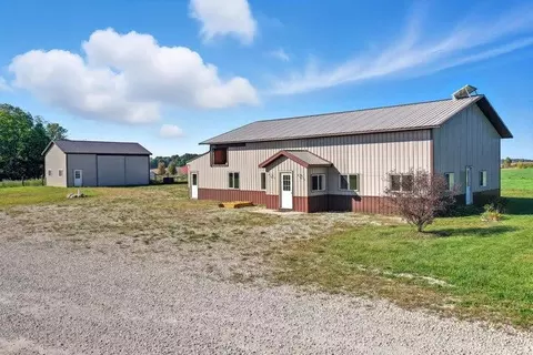 Lawrence, Nashville, MI 49073