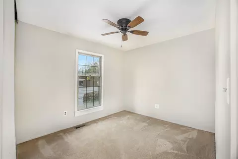 Bedroom - 2863 Roundtree, Troy, MI 48083 photo 2 of 2