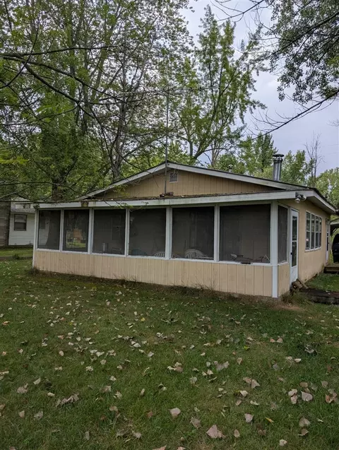 4233 Swan Lk, Allegan, MI 49010