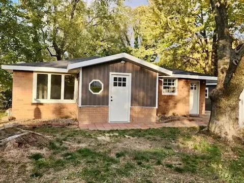 1201 Summer, Benton Harbor, MI 49022
