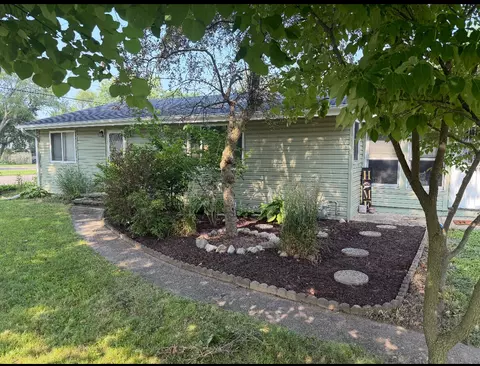 450 E Battle, Creek, MI 49017