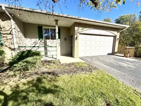 65 Grand Vlg #40, Grandville, MI 49418