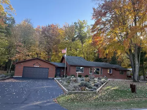 5837 W Longbridge, Pentwater, MI 49449