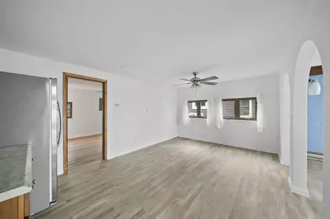Living - 35 North, Brooklyn, MI 49230 photo 1 of 5