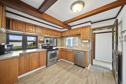 Kitchen - 35 North, Brooklyn, MI 49230 photo 1 of 2