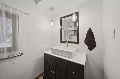 Bath - 35 North, Brooklyn, MI 49230 photo 1 of 2
