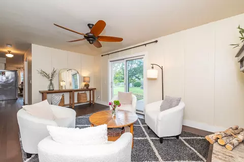 Living - 2223 Surry, Schoolcraft, MI 49087 photo 3 of 3