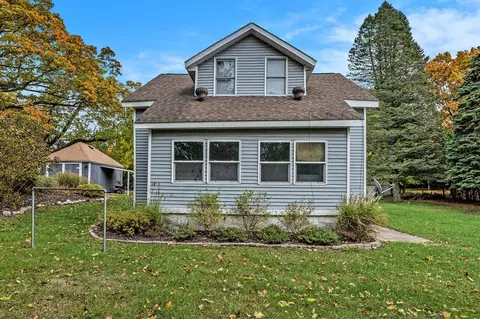 1840 Richmond, Grand Rapids, MI 49504