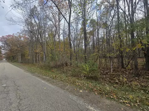 13395 Warner, Perry, MI 48872