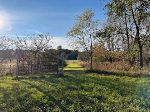 Wickwire, Benton Harbor, MI 49022 photo 15