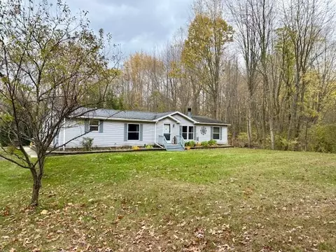 5101 Teft, Saint Charles, MI 48655