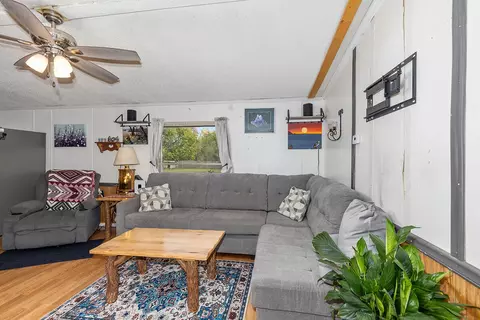 Living - 369 S Shepherd, Mount Pleasant, MI 48858 photo 1 of 3