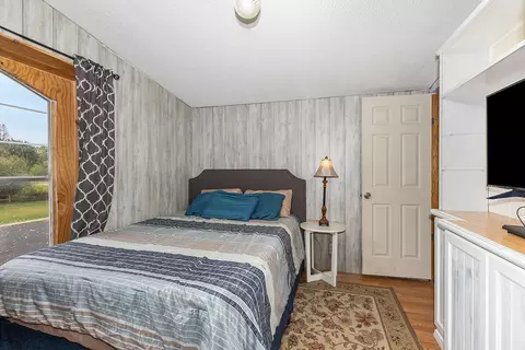 Bedroom - 369 S Shepherd, Mount Pleasant, MI 48858 photo 3 of 4