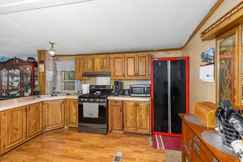 Kitchen - 369 S Shepherd, Mount Pleasant, MI 48858 photo 2 of 2