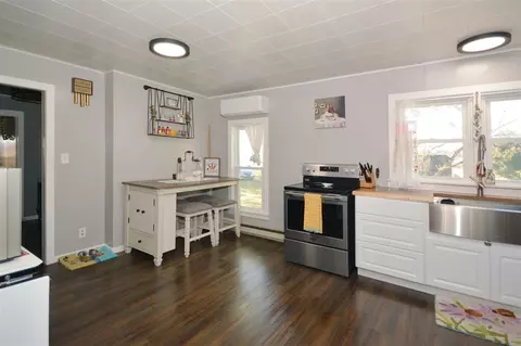 Kitchen - 10485 Y, Mendon, MI 49072 photo 3 of 3