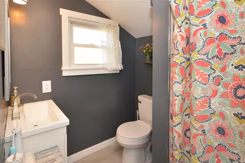 Bath - 10485 Y, Mendon, MI 49072 photo 1 of 1