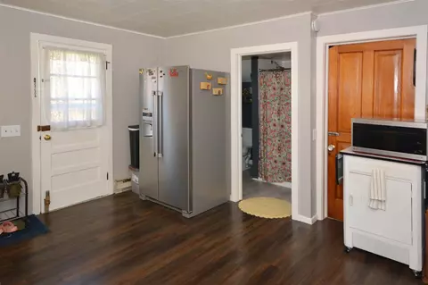 Entry Way - 10485 Y, Mendon, MI 49072 photo 4 of 5