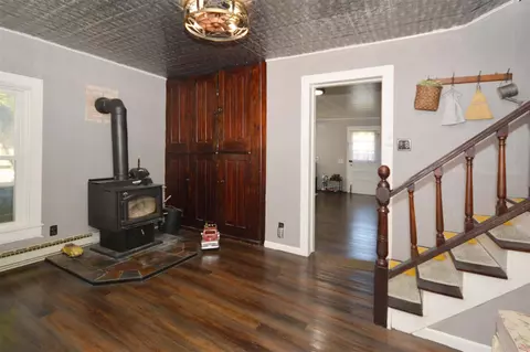 Entry Way - 10485 Y, Mendon, MI 49072 photo 2 of 5