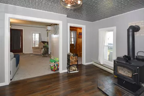 Entry Way - 10485 Y, Mendon, MI 49072 photo 3 of 5