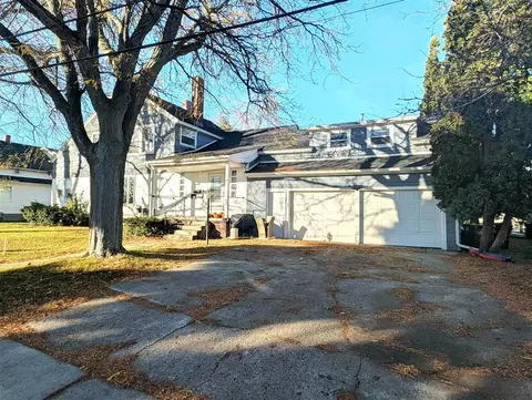421 Prospect, Alma, MI 48801 photo 2
