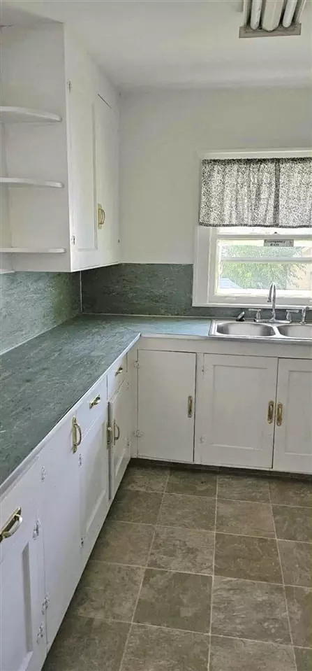 421 Prospect, Alma, MI 48801 photo 9