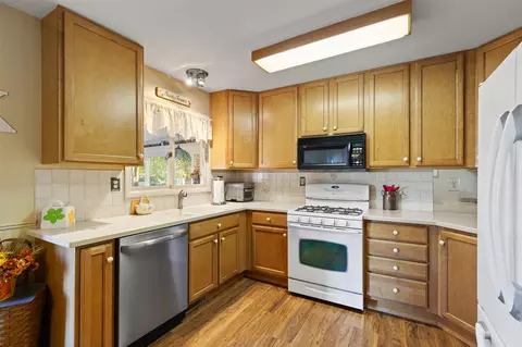 Kitchen - 4484 Sharp, Adrian, MI 49221 photo 2 of 2