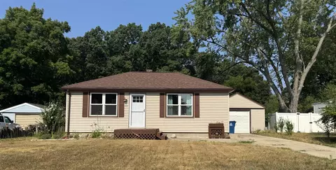 215 S Fruitport, Spring Lake, MI 49456