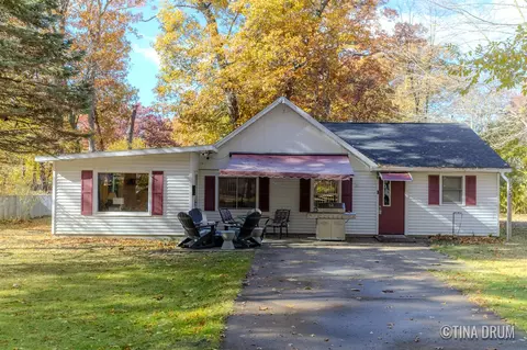 155 S Kensington, Muskegon, MI 49442