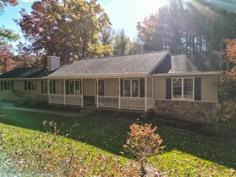 8110 S Basswood, Newaygo, MI 49337