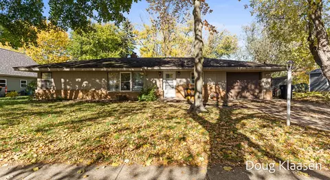 169 E 29th, Holland, MI 49423