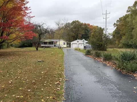 5783 Neal, Kalamazoo, MI 49048