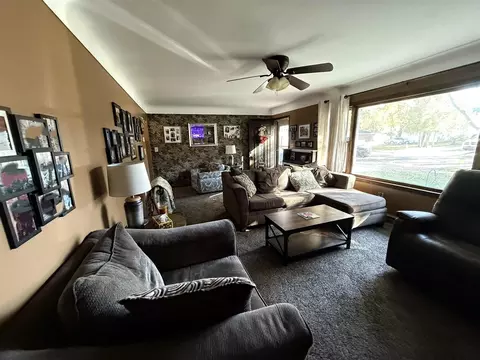 Living - 287 W Butler, Bad Axe, MI 48413 photo 1 of 4