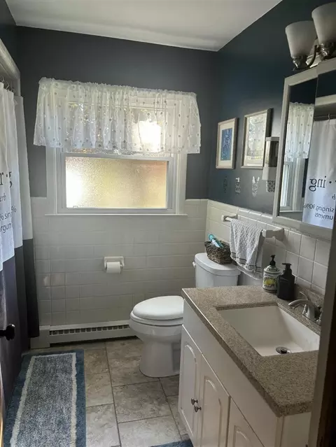 Bath - 287 W Butler, Bad Axe, MI 48413 photo 3 of 4