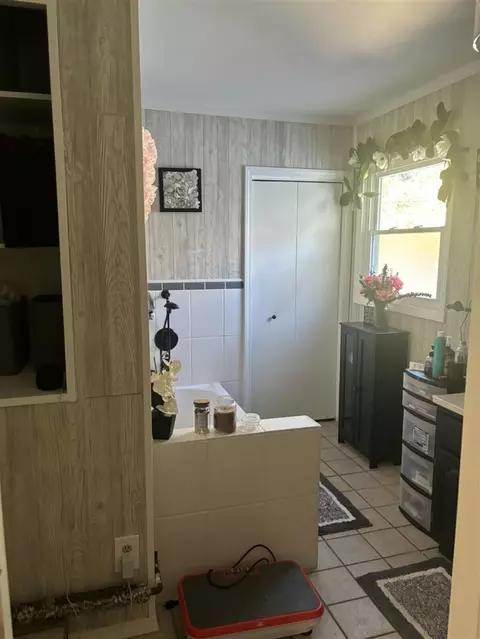 Bath - 287 W Butler, Bad Axe, MI 48413 photo 1 of 4