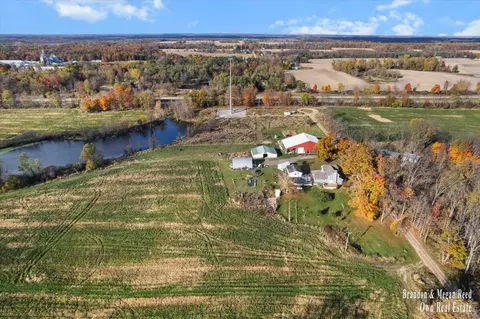 View/Area - 7658 Jackson, Saranac, MI 48881 photo 3 of 10