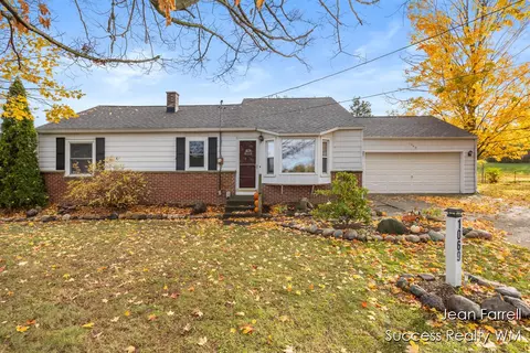 1069 108th, Byron Center, MI 49315