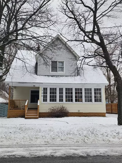 146 Jackson, Manistee, MI 49660